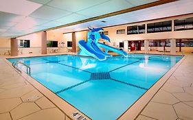 Grand Marquis Waterpark Hotel & Suites